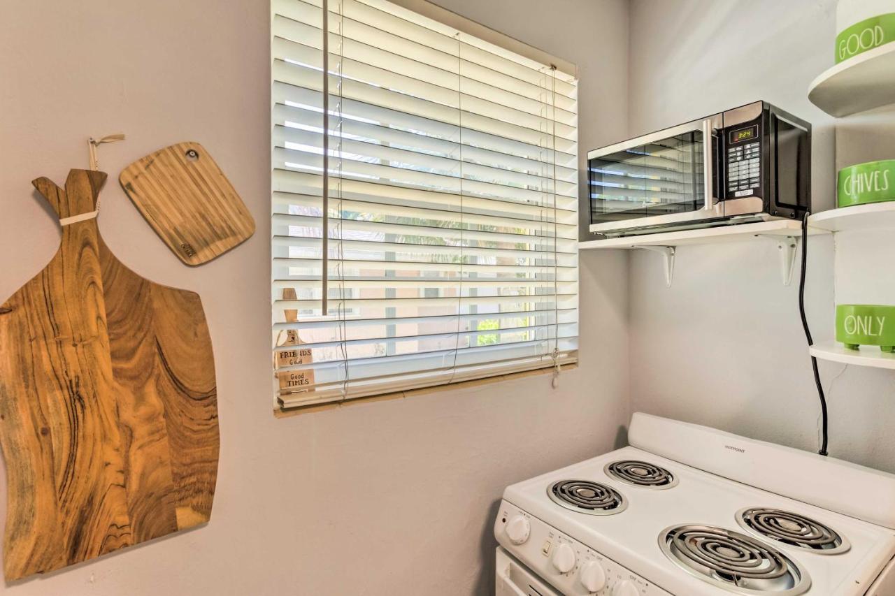 Vibrant West Palm Beach Home Less Than 2 Mi To Beach! Exterior photo